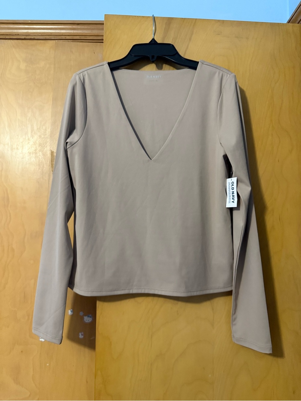 Old Navy Long Sleeve V-Neck Top in Taupe Beige